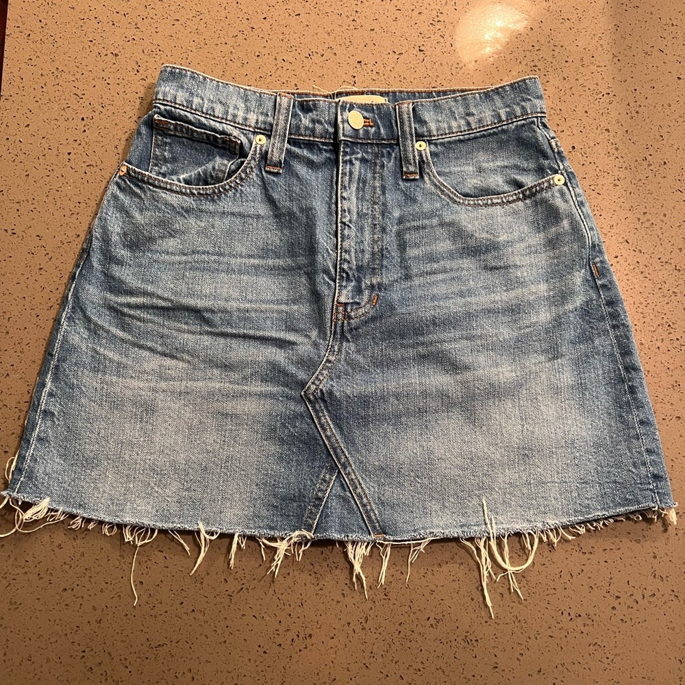 Madewell denim mini skirt size 27